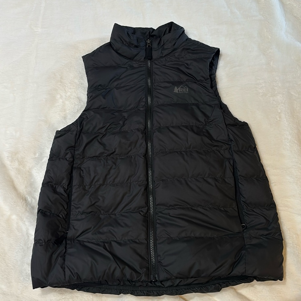 Boys XL NWOT REI puffer Vest